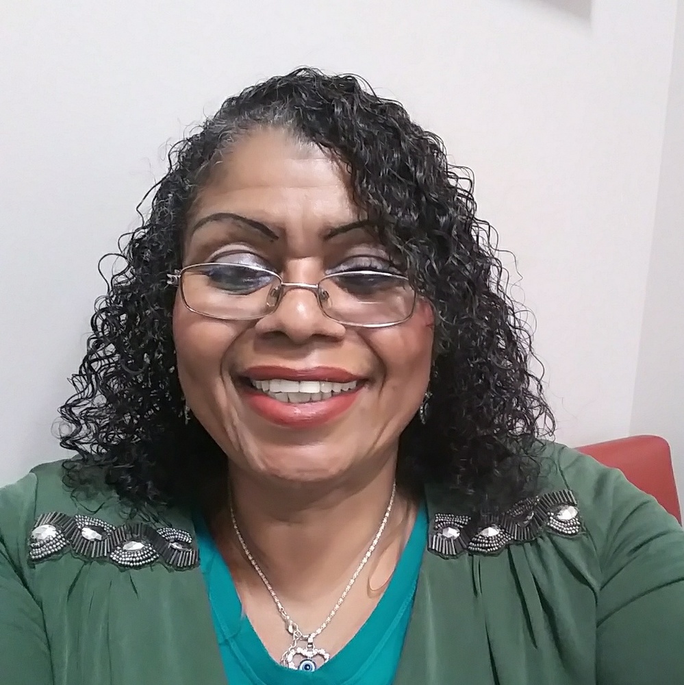 Meet your Posher, Luz